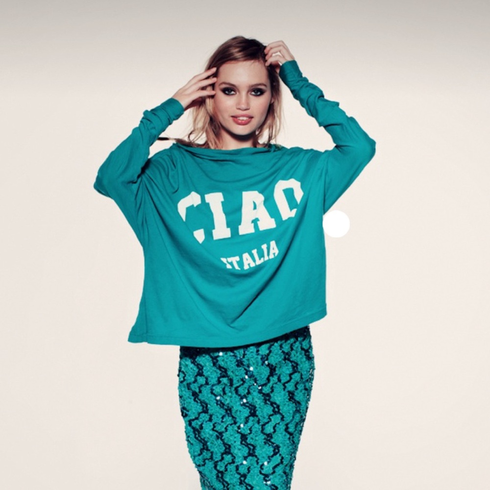 Wildfox Ciao Garbage Tee in Gem, Size Medium